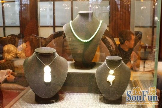 锦绣山河现场珠宝展