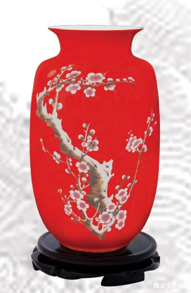 将军瓶 梅 (图片来源：博宝宝珍商城)
