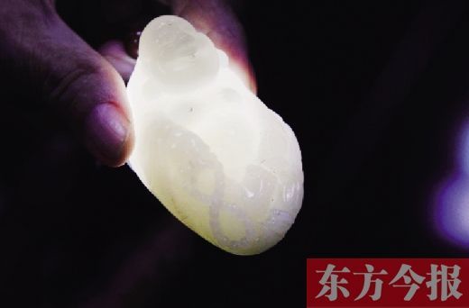 价值不菲的玉石失而复得，马隽老人露出了笑容