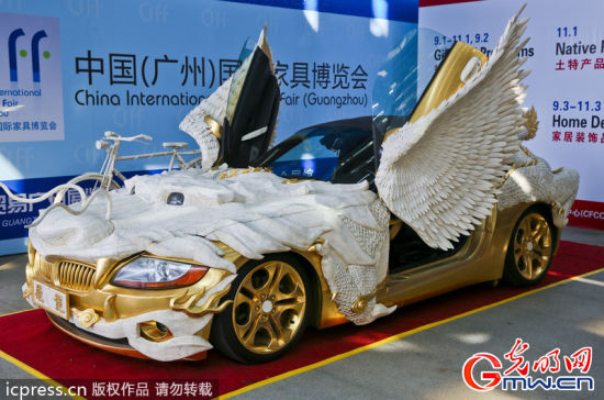 广州土豪金飞龙宝马：嵌牦牛骨镀9999纯金