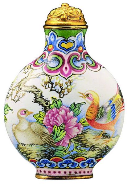 清乾隆御制铜胎画珐琅锦鸡玉堂富贵鼻烟壶 35.2万美元 纽约佳士得