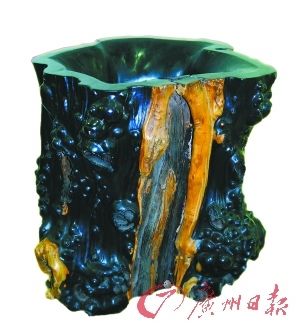 精工黑檀大笔筒