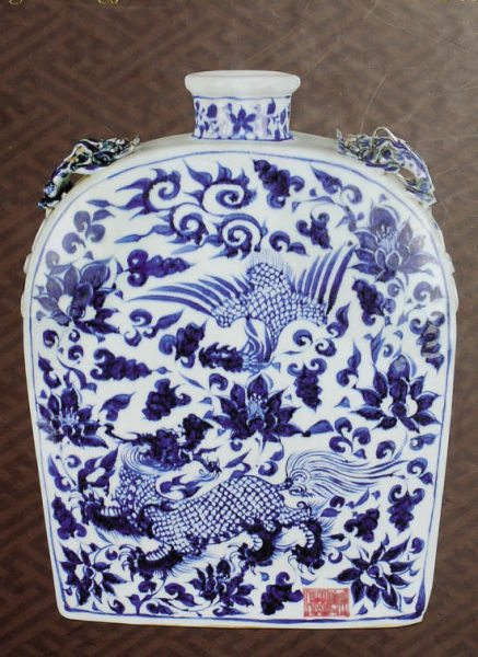 元青花釉里红扁壶，将在北京中嘉国际拍卖有限公司春季大拍中隆重推出