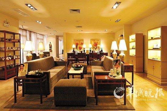 天堂里没有人来人往，台灯点亮芬芳SPA