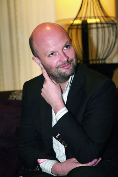 专访香港艺博会总监Magnus Renfrew