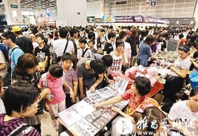 2011动漫电玩节开幕，截至晚上8时，吸引11.5万人入场