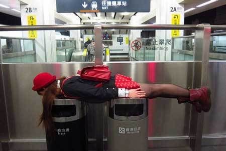 仆街少女爆红网络 