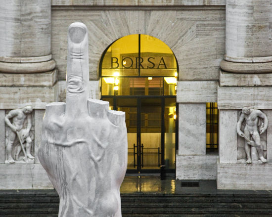 Maurizio Cattelan L.O.V.E. 