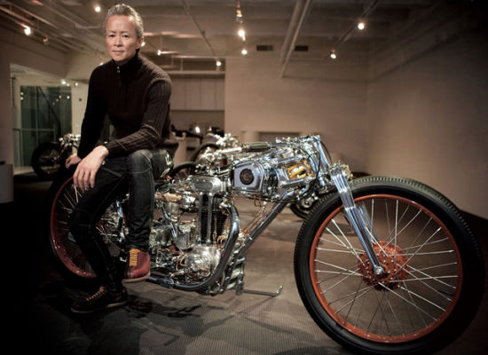 日本艺术建筑师Chicara Nagata 打造的世界顶级摩托在 MB&F 疯狂画廊展出