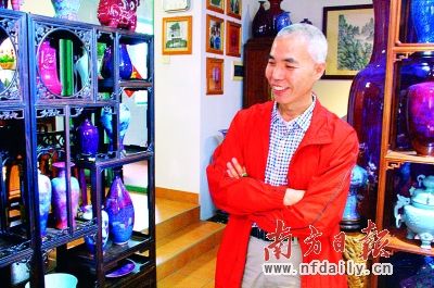 区均焕的“宋钧阁”收藏了不少精美钧瓷艺术品。孙嘉琳 摄