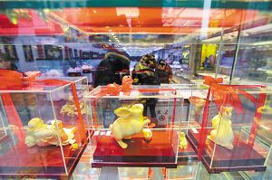 收藏品市场蛋糕很大