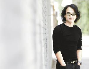 陈文令 职业艺术家，1969年生于福建泉州，先后毕业于厦门工艺美术学院和中央美术学院。