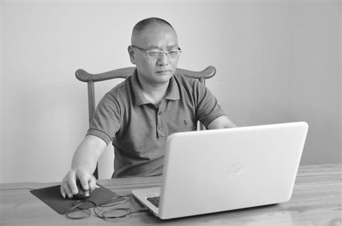 范雄伟 　　苏州文艺家协会苏派砖雕文化分会副会长，苏州雄伟砖雕工艺坊总经理。 
