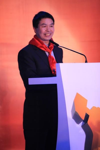 民生现代美术馆馆长何炬星