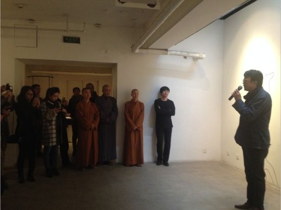 南京灵魂小组灵魂之躯北京站策展人梁克刚现场讲话