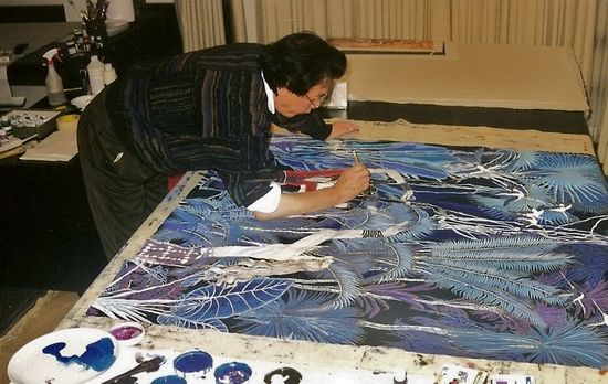 正在作画的丁绍光