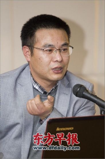主讲人方爱龙。早报记者 高剑平 图