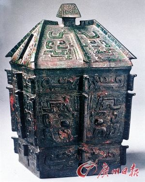 商代方彝 （丁孟 供图）