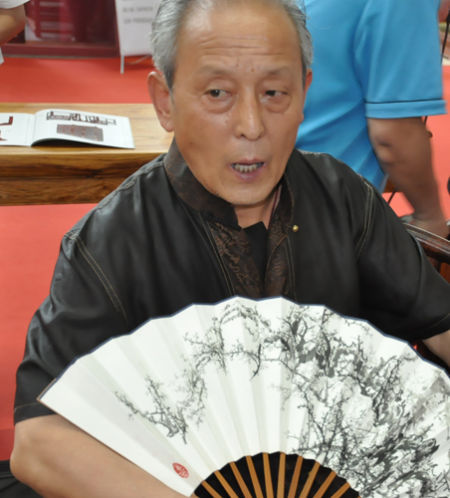 故宫家具修复专家王秀林
