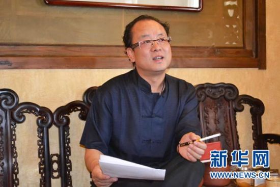 杨波