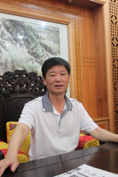 何锦驰