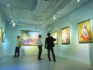 拍卖市场信任危机导致投资资金回流艺术品一级市场??画廊