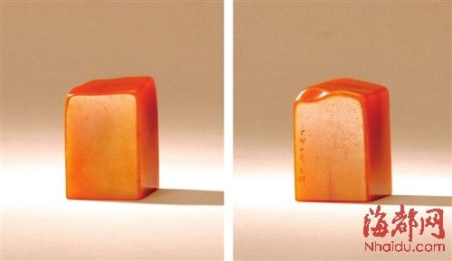 又栩款田黄石素章，重110g，793.5万元成交。