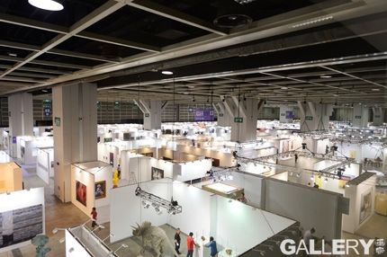 来势汹汹的大牌画廊。