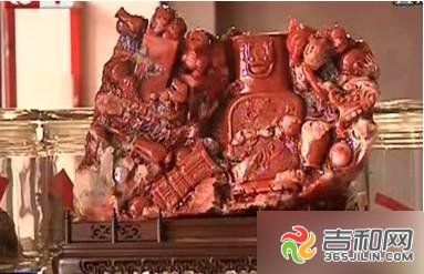 被盗的寿山石玉雕。视频截图