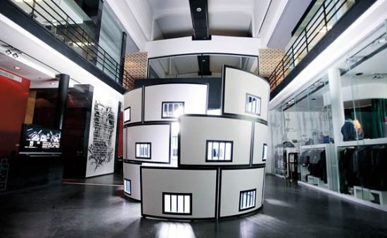 汪建伟作品《边沁之圆》