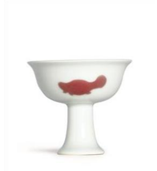 明宣德 釉里红三鱼纹高足杯