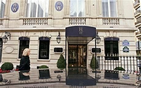 哈利?温斯顿珠宝店在2008年时遭到抢劫