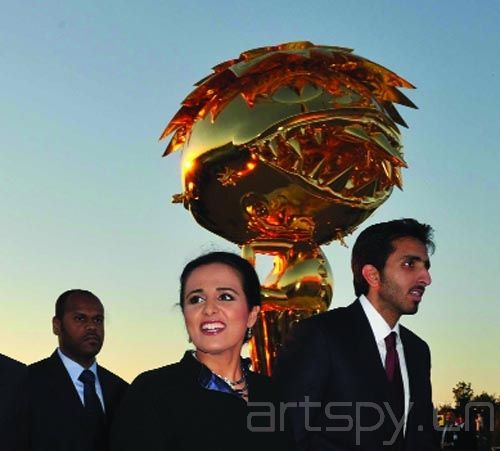 Sheikha Al Mayassa在村上隆凡尔赛宫作品展的开幕式上