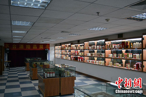 图为8月31日预展现场。中新社发 张伟 摄