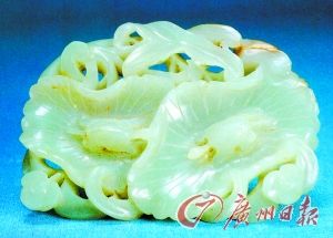 北京丰台区金代乌古伦窝伦墓出土的玉龟游佩