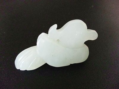 戴德?收藏的鸳鸯玉件