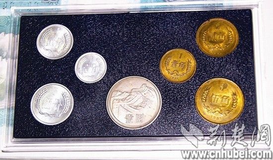 图为：近年来，硬币的收藏行情节节看涨（资料图片）