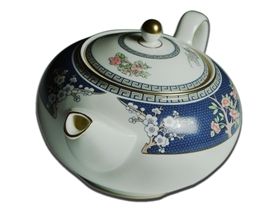 韦奇伍德骨瓷茶具