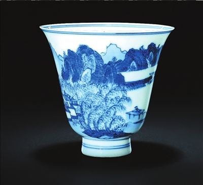 鉴赏人：梁晓新苏富比艺术学院中国前首席代表、资深中国古代艺术品鉴赏与投资顾问