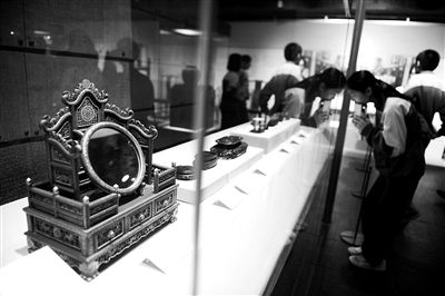 颐和园皇室家具首展