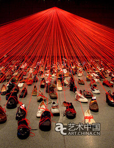 盐田千春作品现场